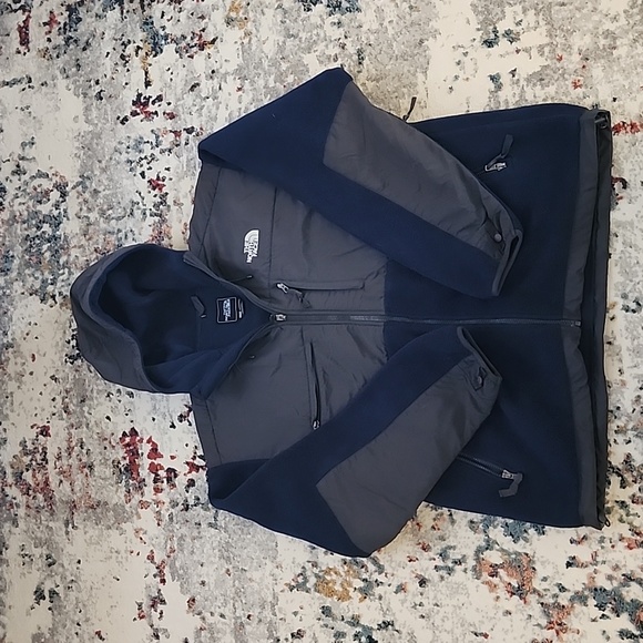 The north face sweater/jacket - Picture 1 of 4